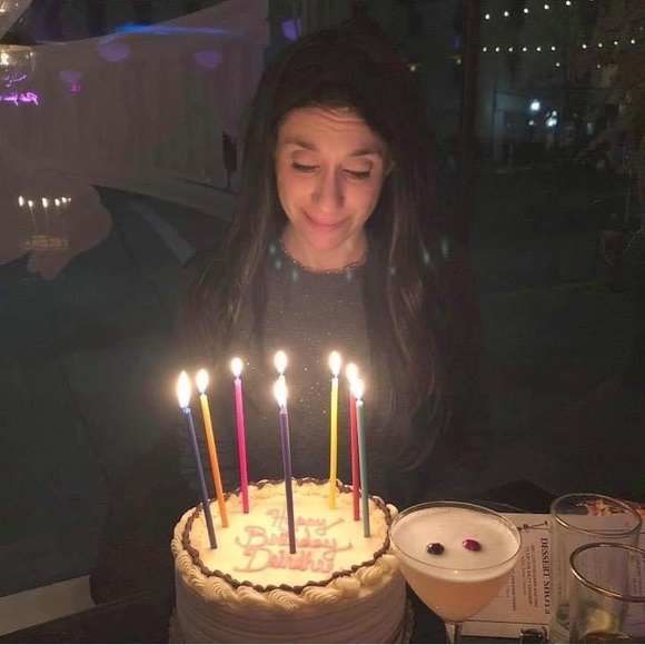 Meet your Posher, Deirdhre - Picture 1 of 2